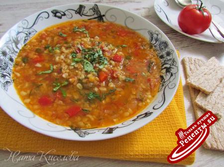      Постный густой суп с чечевицей, булгуром, томатами и красным сладким перцем