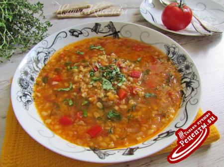 Постный густой суп из чечевицы, булгура, томатов и красного сладкого перца