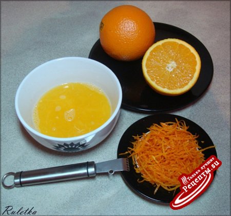 Манник с грецкими орехами и апельсиновым сиропом.