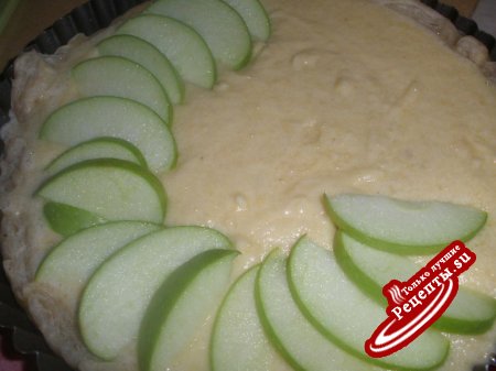 Яблочно-миндальный тарт (Apple frangipane tart)