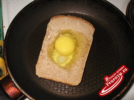 Яйцо в хлебе(вариант)