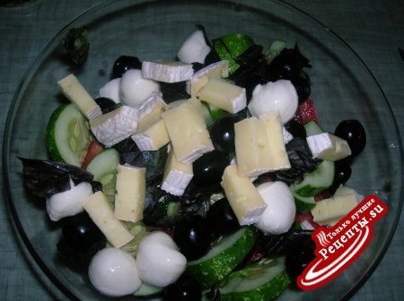 Крестьянский салат с сыром