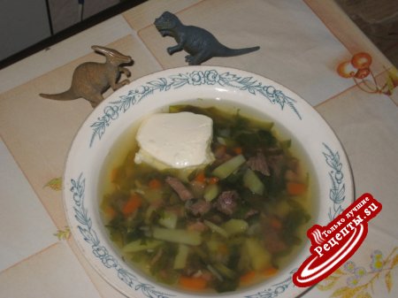 Салатный суп с солеными огурцами.