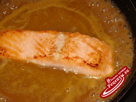лосось в кисло-сладком соусе