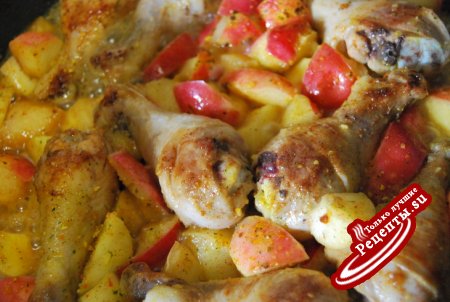 Курочка в яблочках
