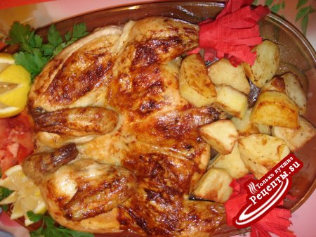 курица запеченая с чесночным соусом и картофелем по-особому