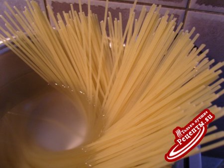 Спагетти на китайский способ или ужин за 20 мин.