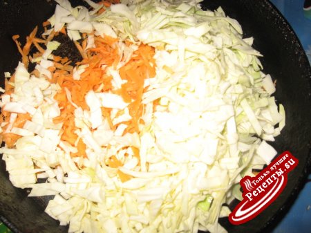Блинчики картофельные с капустно-морковной начинкой (Вариант)