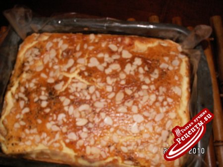 Пай с сыром и с миндалём