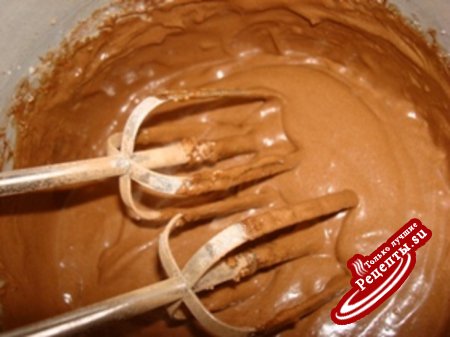 Сливовый пирог "Астра" с шоколадной начинкой