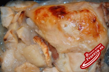 курица в яблоках