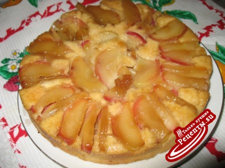 Яблочный пирог-перевертыш с кленовым сиропом