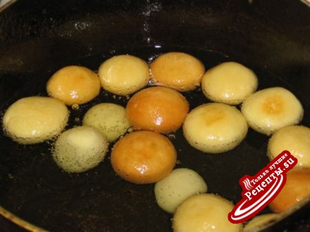 Гулаб джамун (молочные шарики в сиропе)