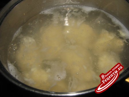 Кнедлики чешские из сырого картофеля.