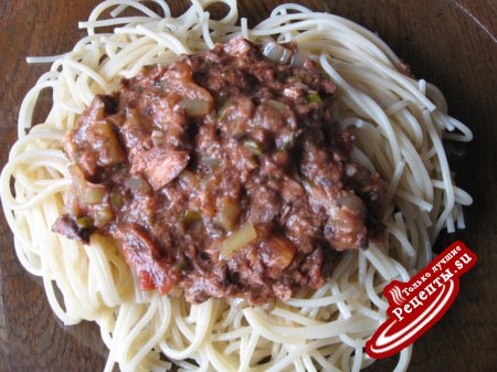Спагетти с соусом из тунца "а-ля рус"