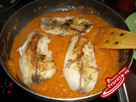 Вкусная рыбка в оранжевой подливке!