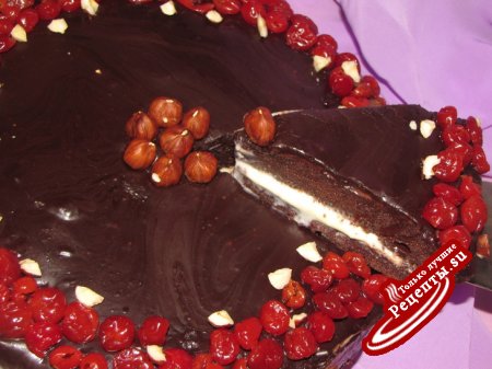 Шоколадный тортик с нежным белым центром