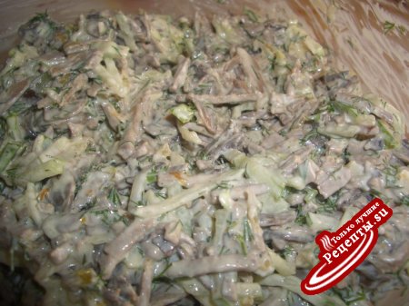 Салат из говяжей печени с грибами