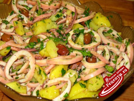 Средиземноморский салат из осьминогов