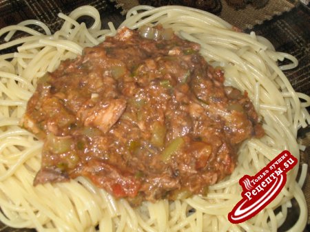 Спагетти с соусом из тунца "а-ля рус"