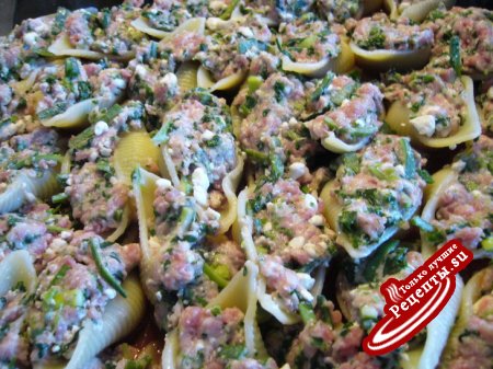Conchiglioni(ракушки) фаршированые мясом, шпинатом и сыром