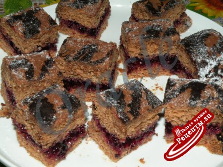 Бисквитные пирожные с джемом из черной смородины!