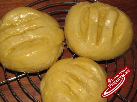 Хлебцы из теста картофельной фокаччи.