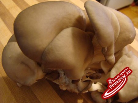 Борщ с грибами и фасолью