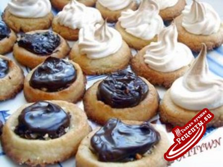 Птифуры "Ватрушки с шоколадным и белковым кремами"