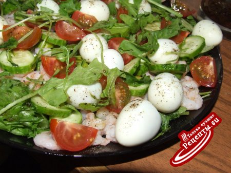 салат с креветками и перепелиными яйцами от bigi