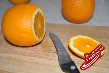 Праздничный смузи в апельсиновых стаканчиках