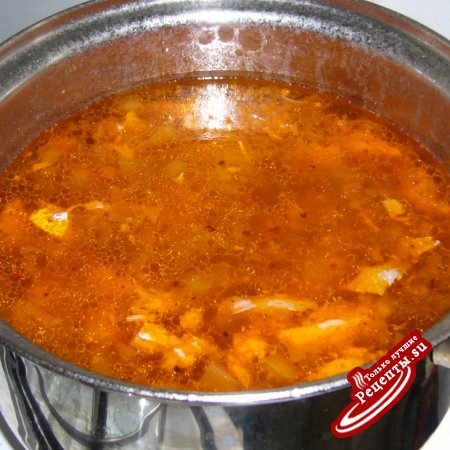 Рыбный суп с тыквой и кускусом