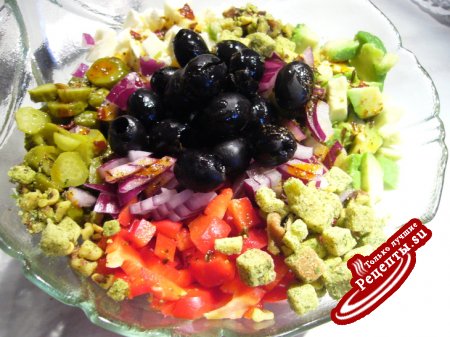 Зимний салат с авoкадо „Больше крaсок“