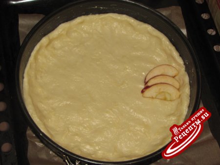 Пирог с яблоками и клюквой