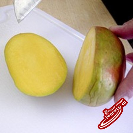 манго с малиновым соусом