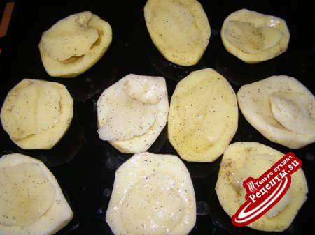Картофельные лодочки с печёнкой
