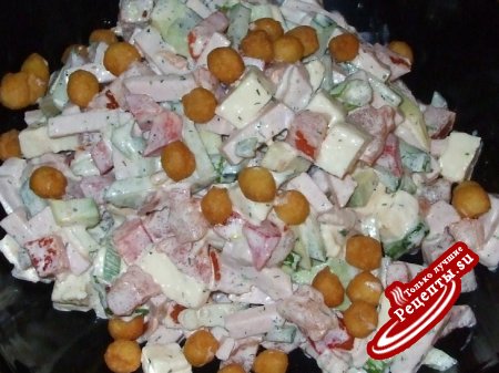 Салат "Что попало" (в смысле, что под руку попало)