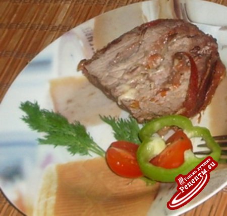 Говядина с начинкой запеченая