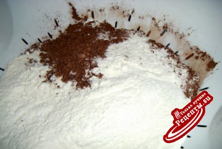 Шоколадно-Ликёрный Пирог с Ананасом
