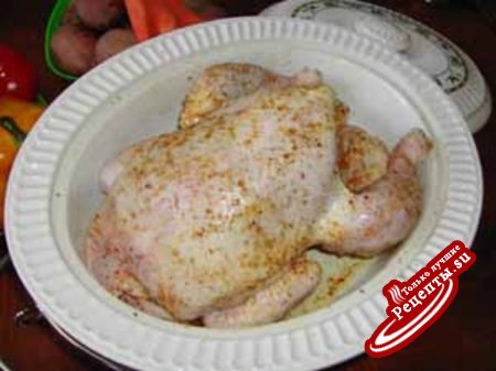 Цыпленок тушеный с овощным гарниром в утятнице