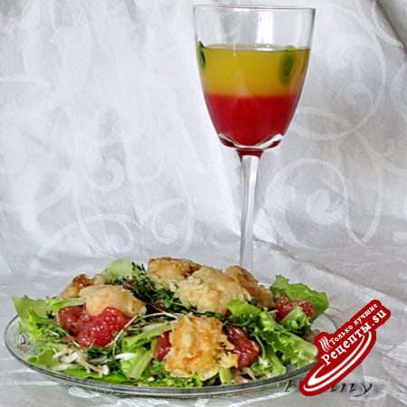 Салат с темпурой из лосося и коктейль "Санрайз" по-русски - ужин в стиле "фьюжн"