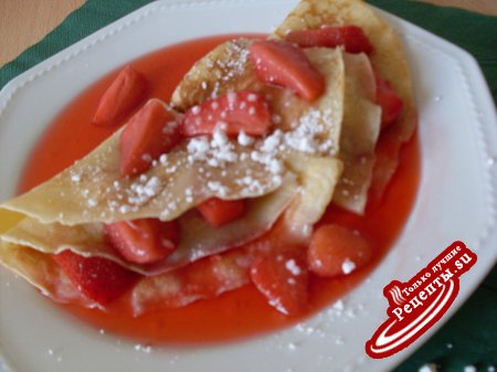 CREPES В КЛУБНИЧНОМ СОУСЕ