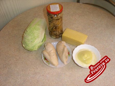 Салат 'Каприз" из курицы с сыром и грибами