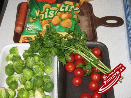 Фритатта с овощами и сосисками «Шарики за ролики».
