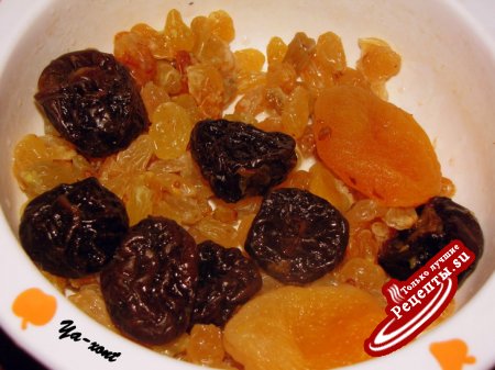Куриные зразы с сухофруктами и гарниром из печёных перцев