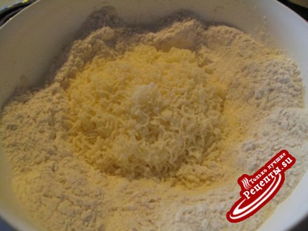 луково-чесночно-сырный ХЛЕБ на пиве (быстро и просто в приготовлении)