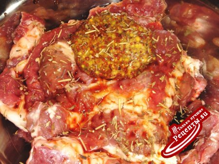 Отбивная под сочной овощной щубкой