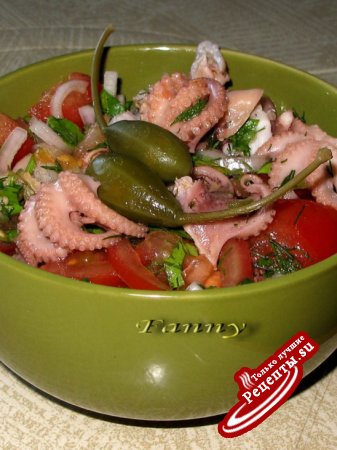 Салат с осьминогами
