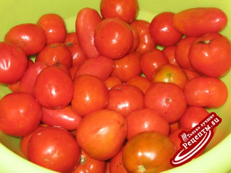 Соленые фаршированые помидоры