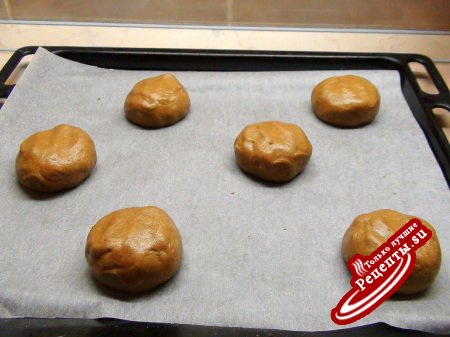 Ржаные булочки с грецкими орехами.